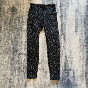 Old Navy Active Elevate Black Leopard Print Leggings